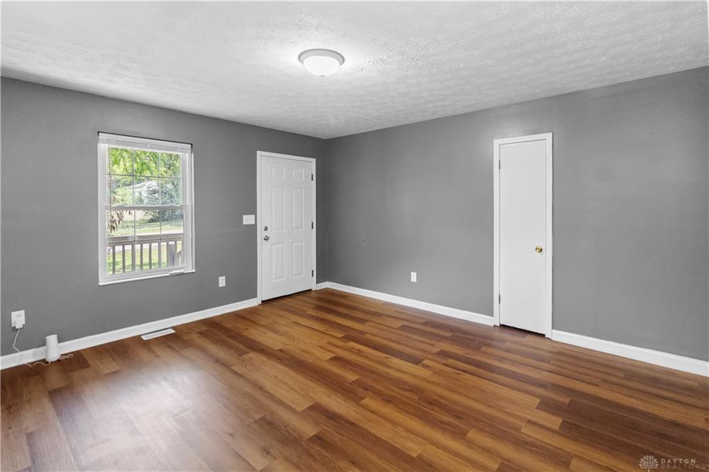 4615 Dayview Property Photo 2