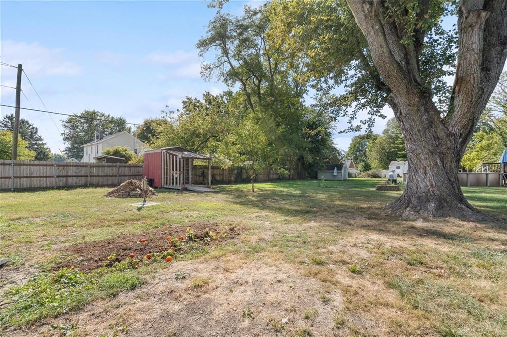 8 N Sycamore Street Property Photo 4