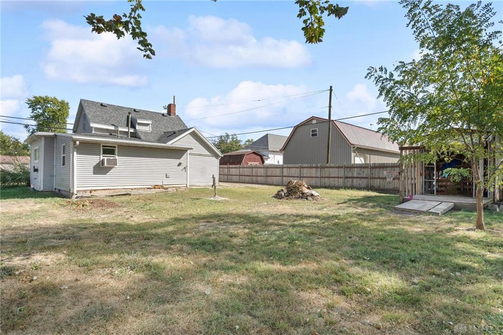 8 N Sycamore Street Property Photo 5