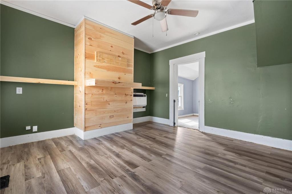 8 N Sycamore Street Property Photo 6