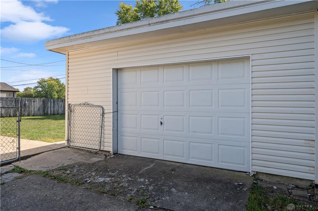 5664 Mayville Drive Property Photo 3