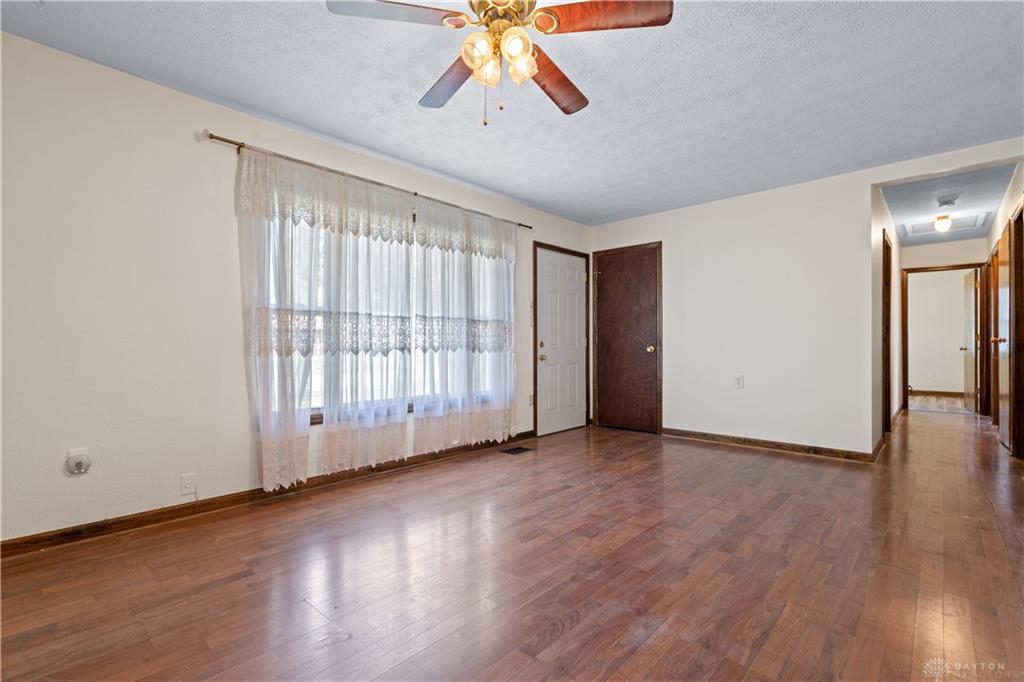 5664 Mayville Drive Property Photo 11