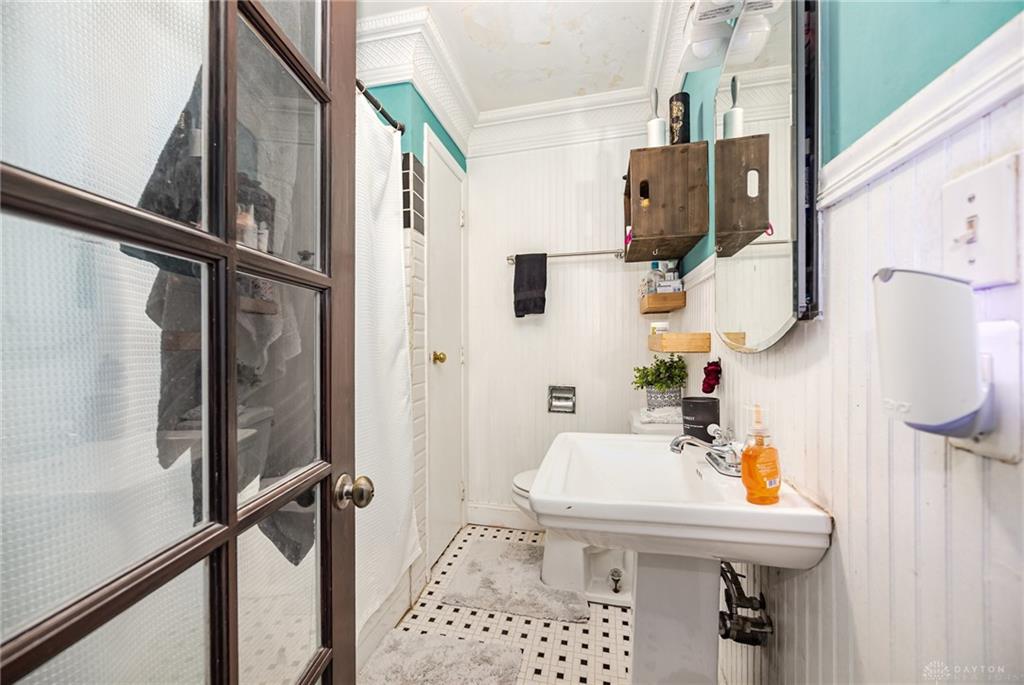 6440 Heitzler Avenue Property Photo 7