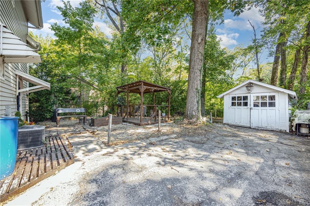 6440 Heitzler Avenue Property Photo 8