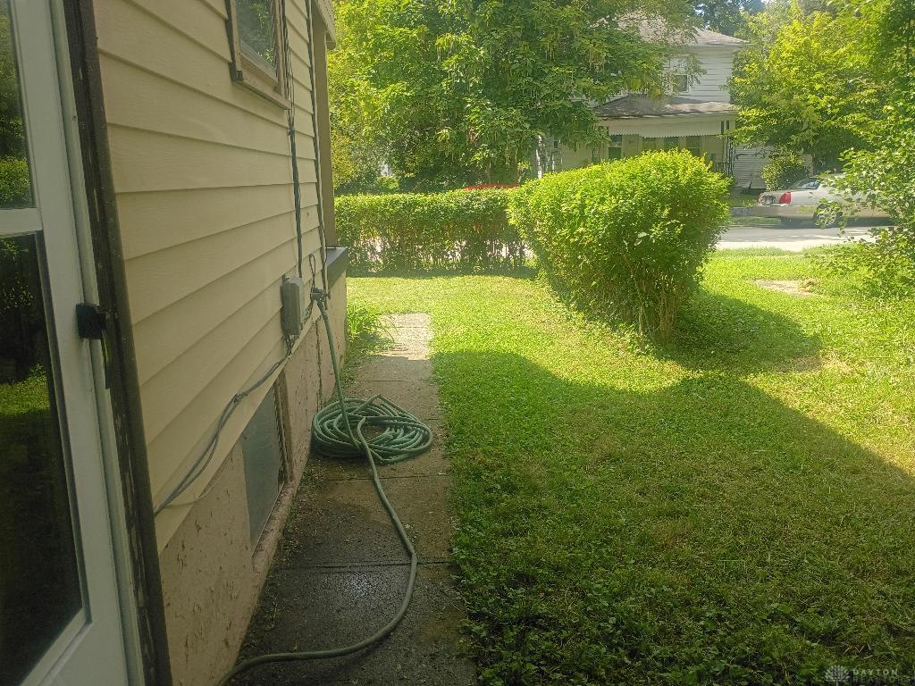 724 Dennison Property Photo 10
