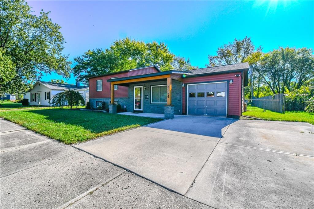 2224 Duquesne Drive Property Photo 3