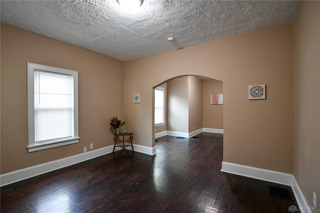 2120 Fernwood Street Property Photo 8