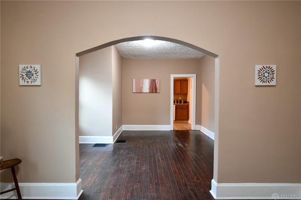 2120 Fernwood Street Property Photo 9