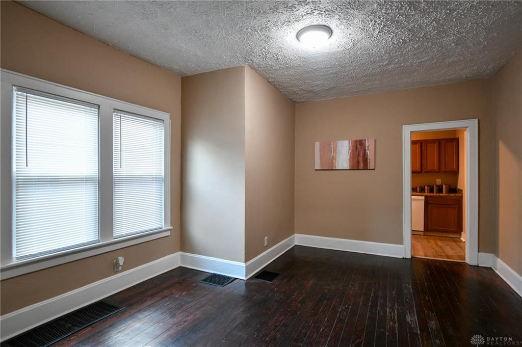 2120 Fernwood Street Property Photo 10