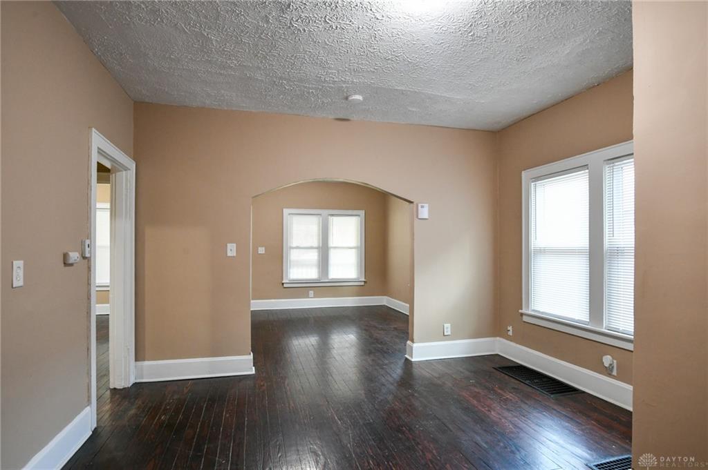 2120 Fernwood Street Property Photo 12