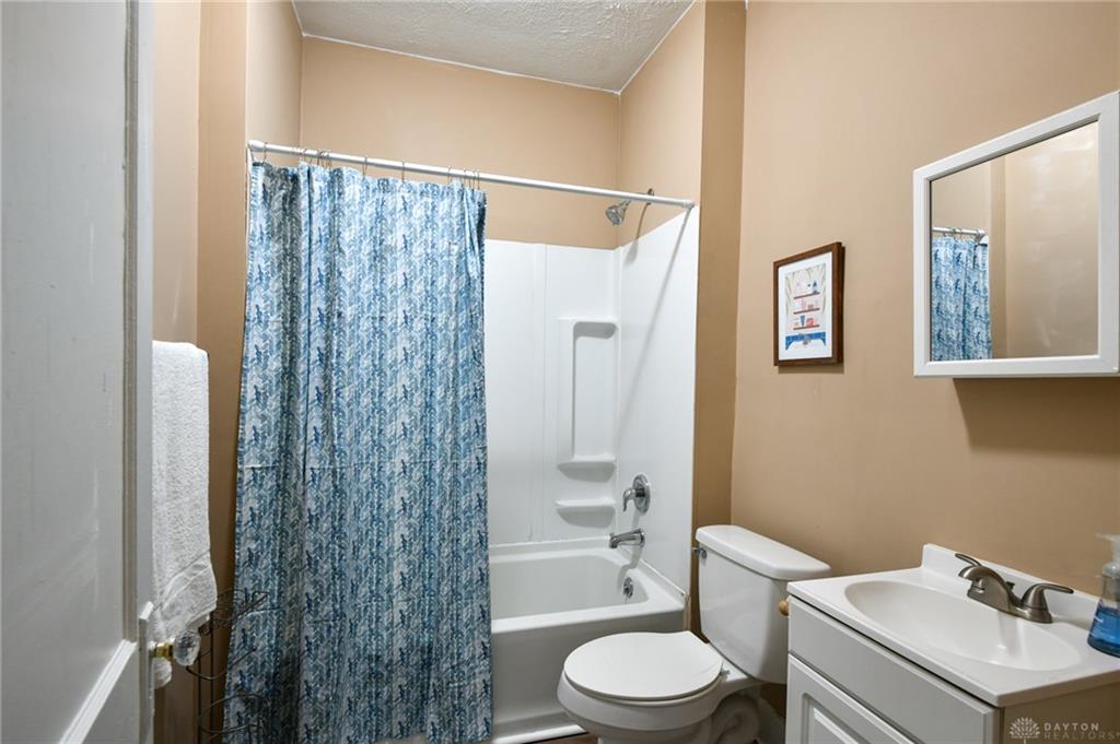 2120 Fernwood Street Property Photo 25