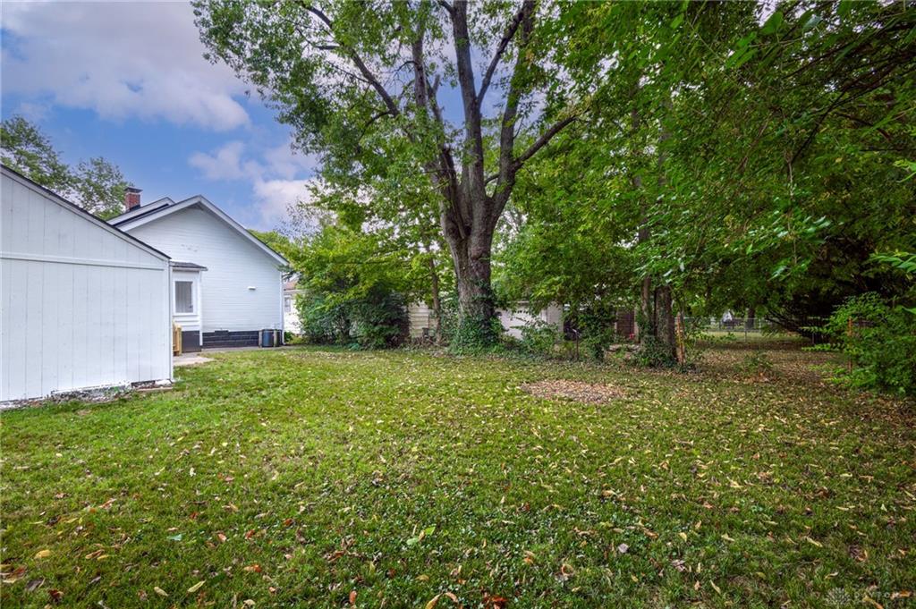 2120 Fernwood Street Property Photo 32