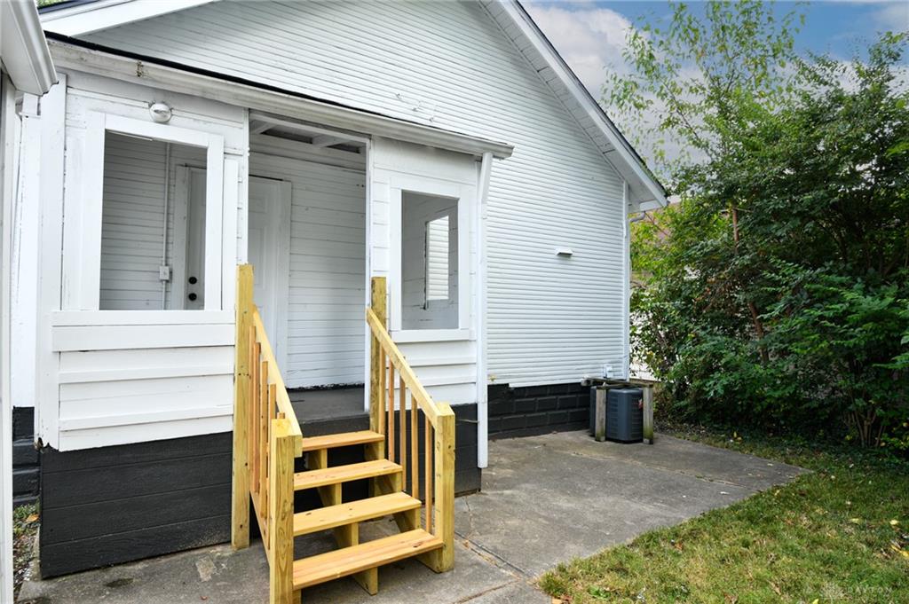 2120 Fernwood Street Property Photo 33