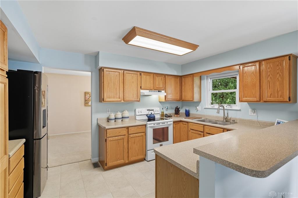 8830 Christygate Lane Property Photo 9