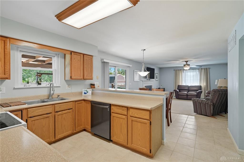 8830 Christygate Lane Property Photo 11