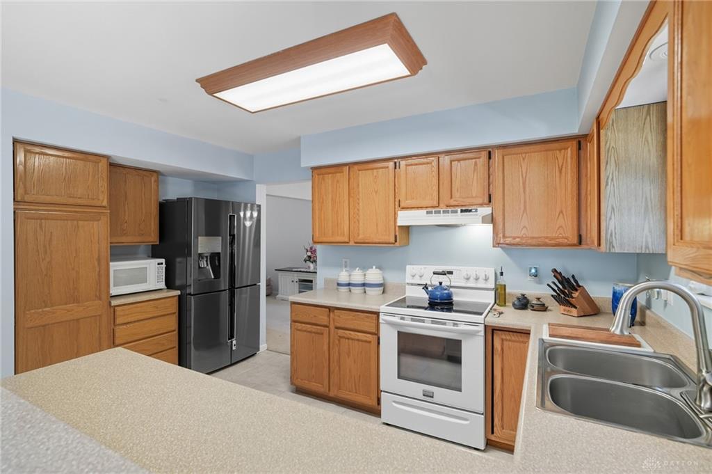 8830 Christygate Lane Property Photo 12