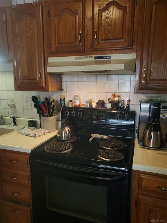 102 S Findlay Street Property Photo 5