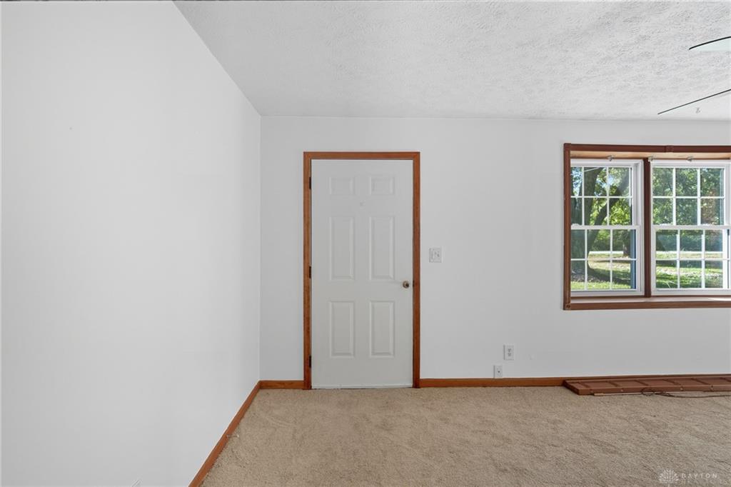 3730 Greentree Road Property Photo 8