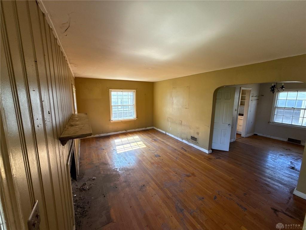 2421 Rugby Road Property Photo 2