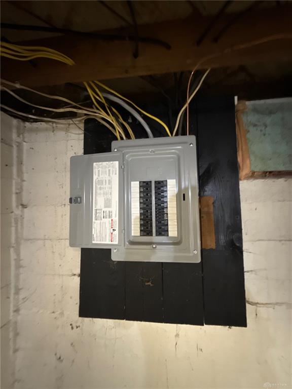 2421 Rugby Road Property Photo 8