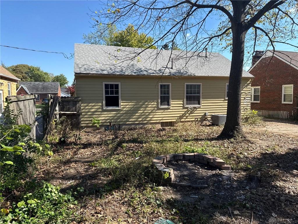 2421 Rugby Road Property Photo 11