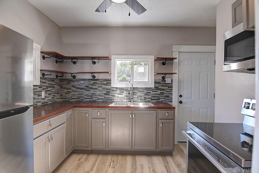 434 Bellaire Avenue Property Photo 6