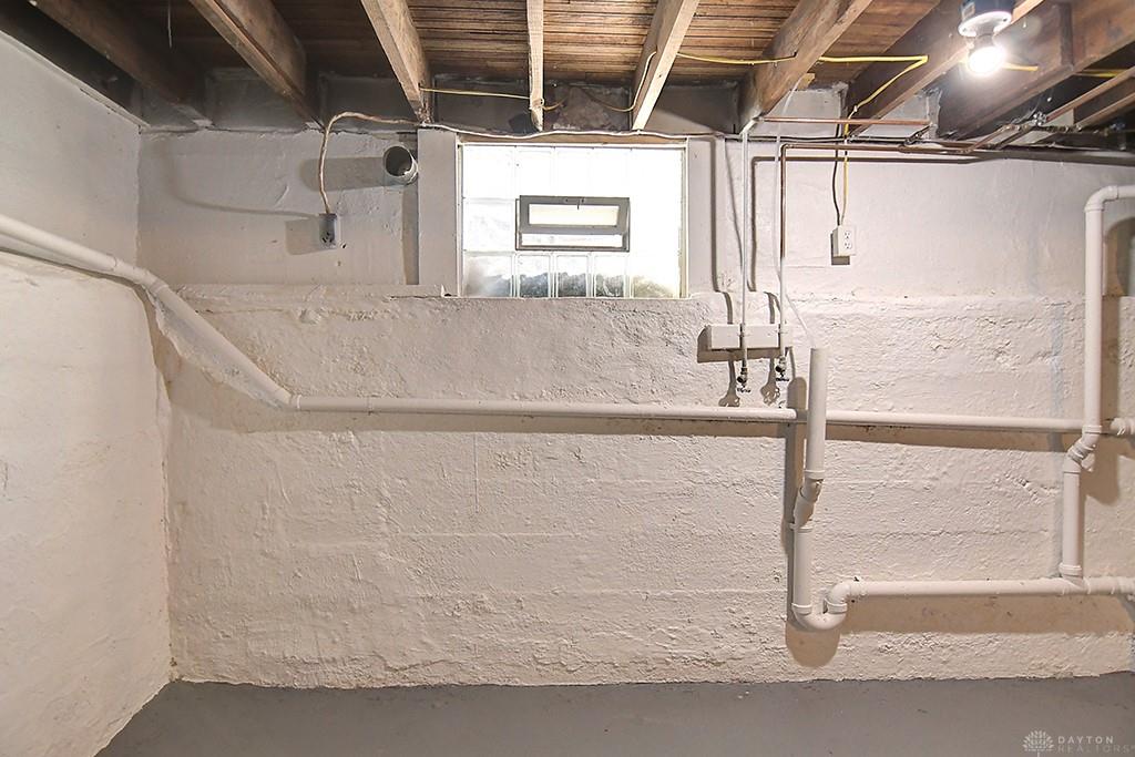 434 Bellaire Avenue Property Photo 15