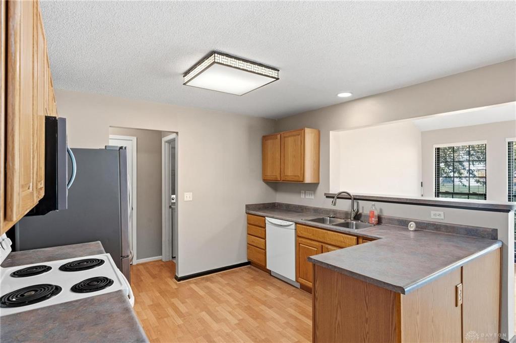 476 Indian Pointe Drive Property Photo 6