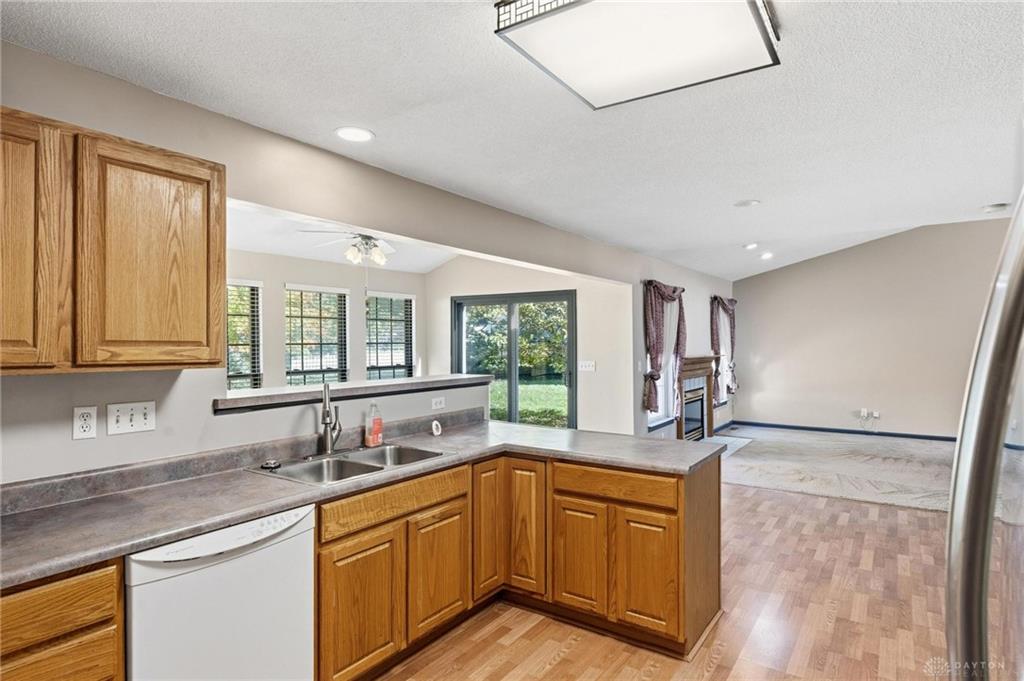 476 Indian Pointe Drive Property Photo 7