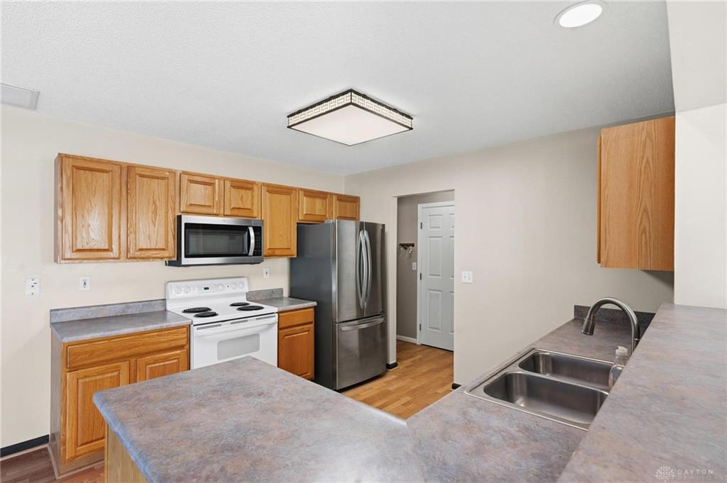 476 Indian Pointe Drive Property Photo 8