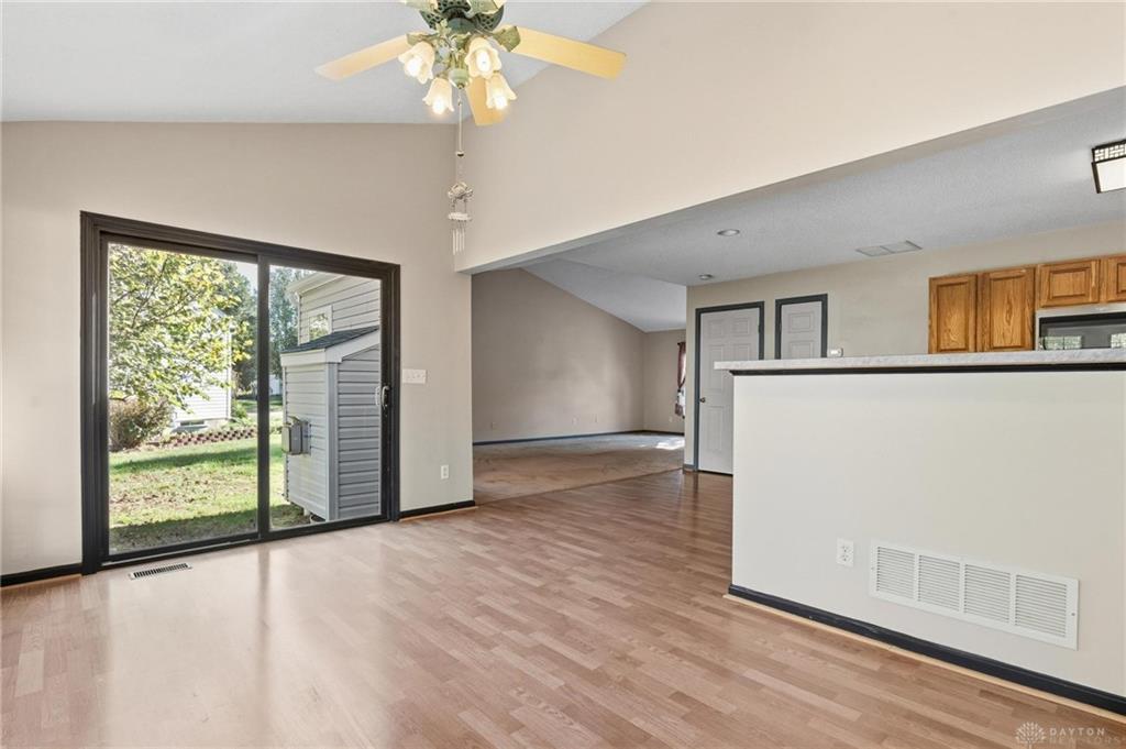 476 Indian Pointe Drive Property Photo 9