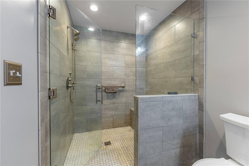 4001 E Social Row Road Property Photo 10