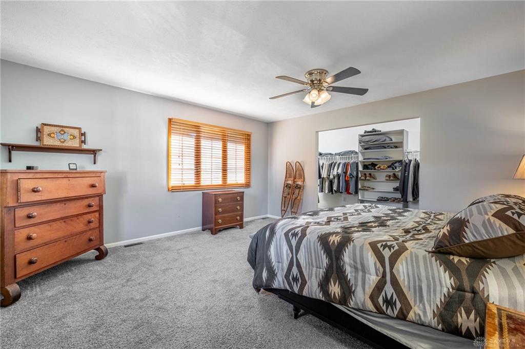 4001 E Social Row Road Property Photo 11