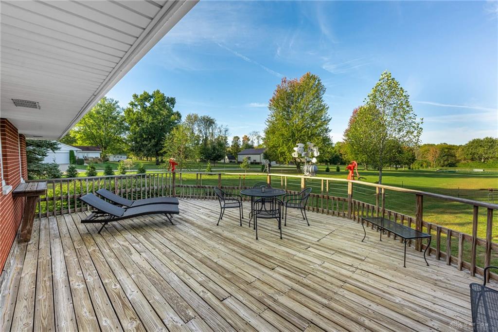 4001 E Social Row Road Property Photo 27