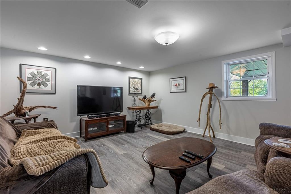 4001 E Social Row Road Property Photo 35