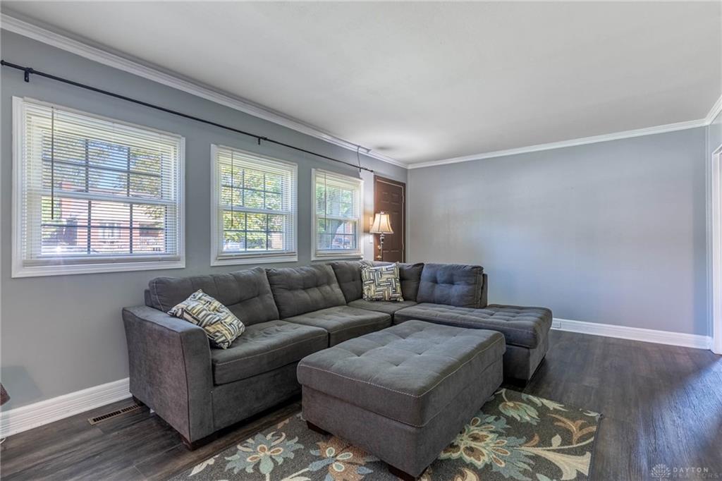 604 Schuyler Drive Property Photo 4