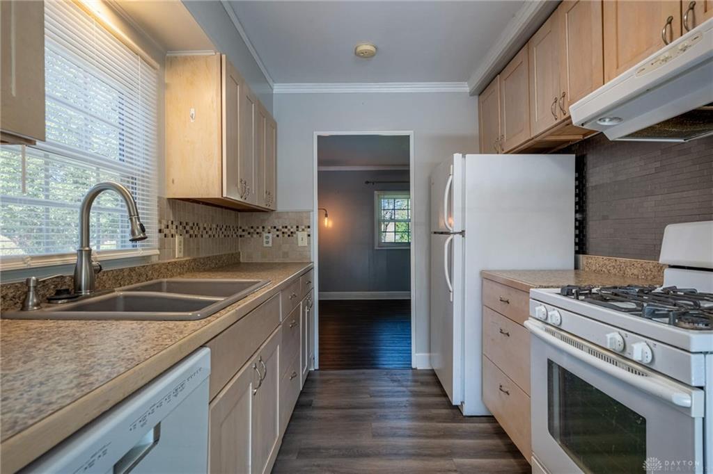 604 Schuyler Drive Property Photo 8