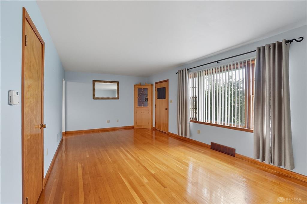 8375 Peters Pike Property Photo 10