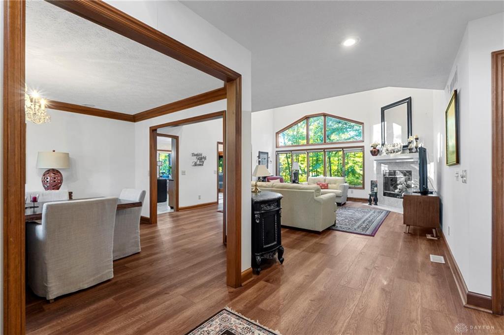 1009 Highpoint Drive Property Photo 8