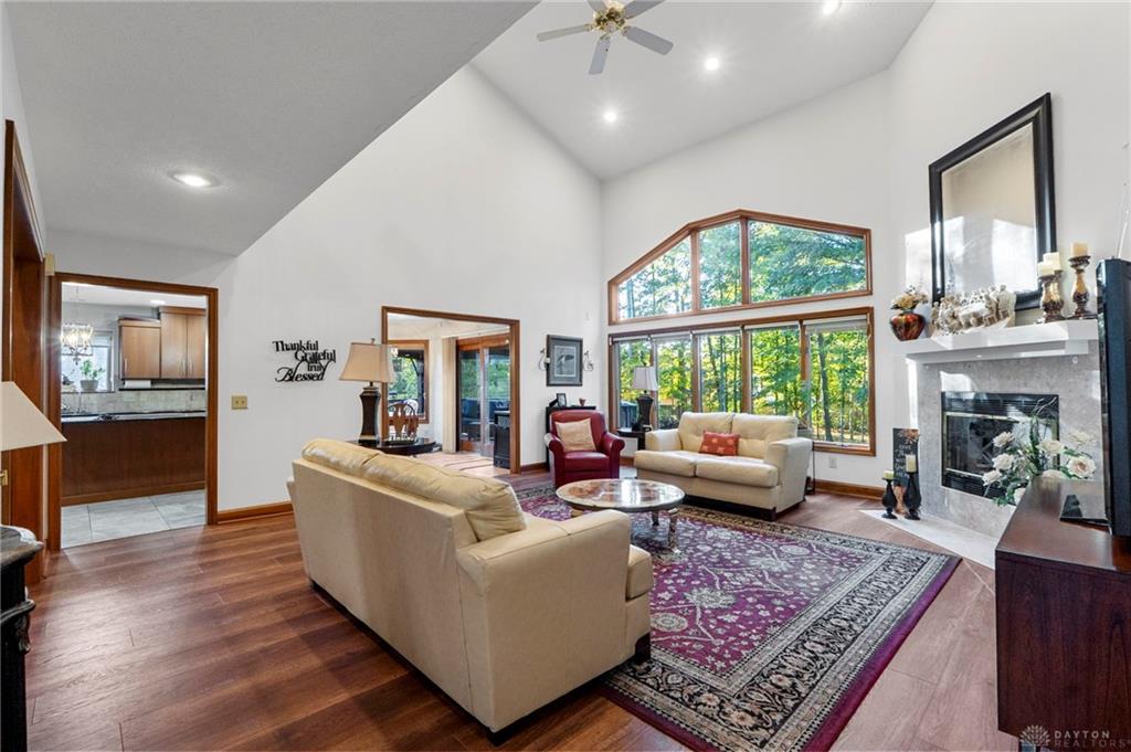 1009 Highpoint Drive Property Photo 9