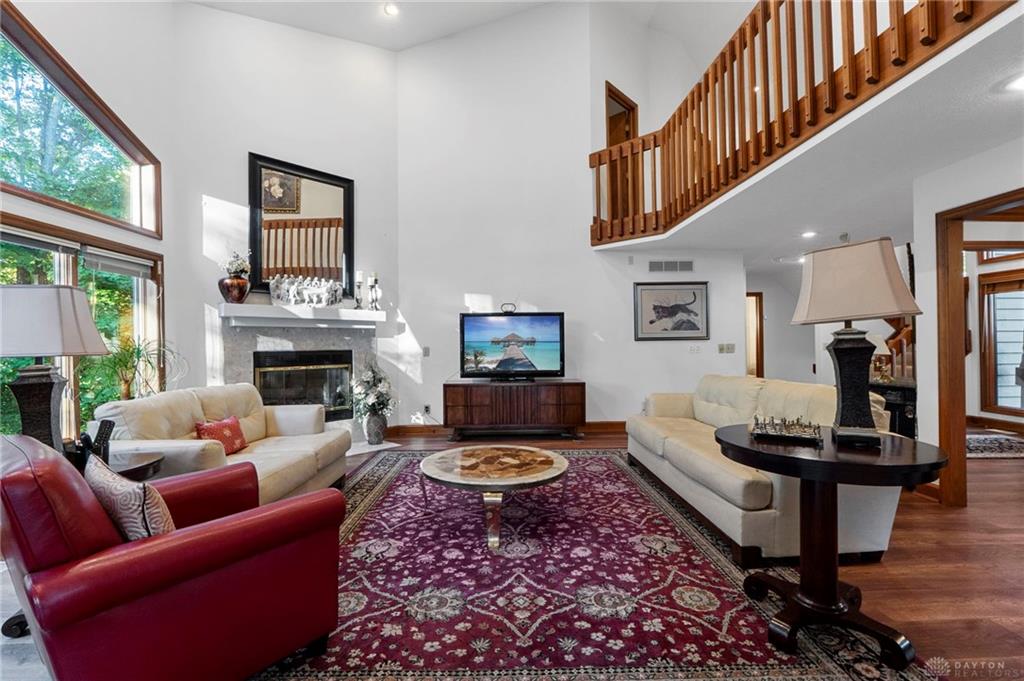 1009 Highpoint Drive Property Photo 12