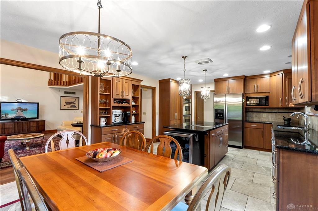 1009 Highpoint Drive Property Photo 17