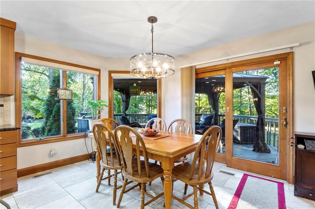 1009 Highpoint Drive Property Photo 23