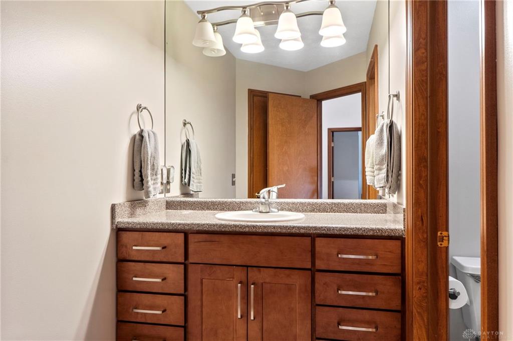 1009 Highpoint Drive Property Photo 32