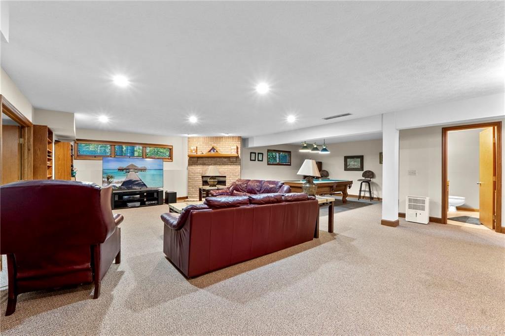 1009 Highpoint Drive Property Photo 45