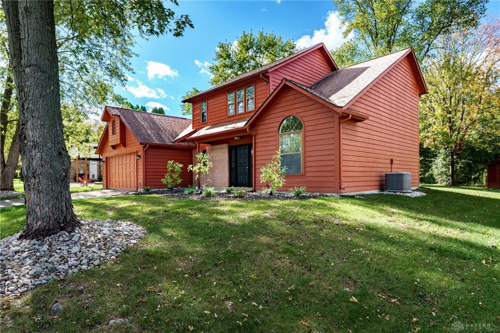 6297 Karlsridge Drive Property Photo 2