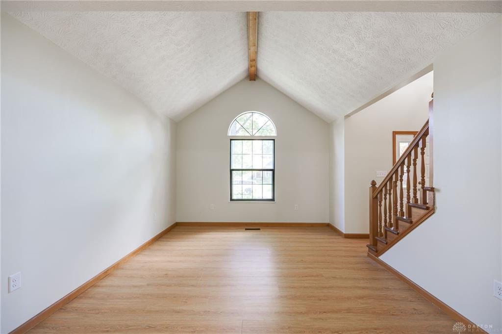 6297 Karlsridge Drive Property Photo 10