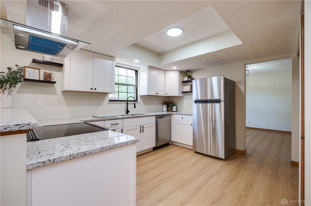 6297 Karlsridge Drive Property Photo 15