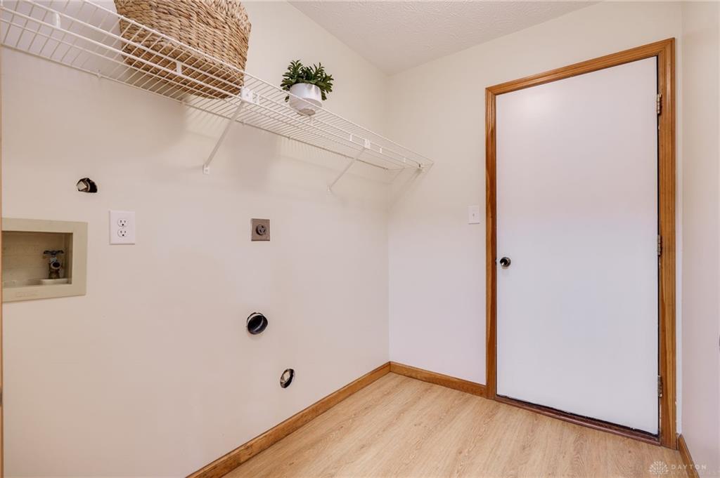 6297 Karlsridge Drive Property Photo 21