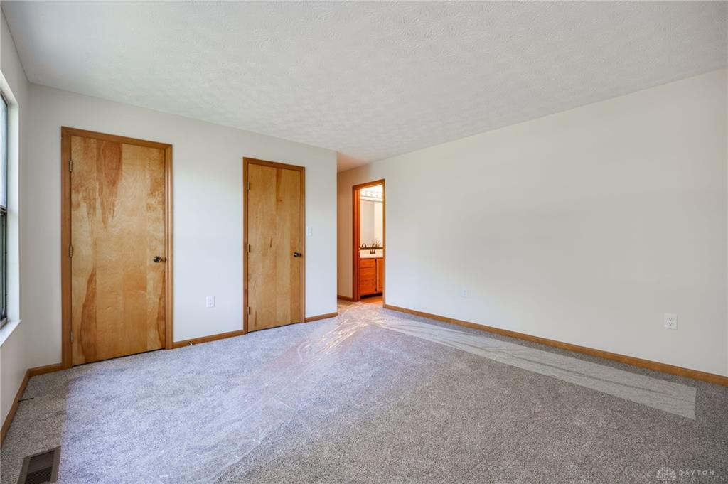 6297 Karlsridge Drive Property Photo 24